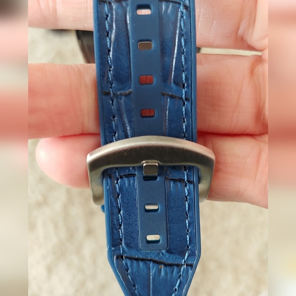 Watch - Picture 3 of 6